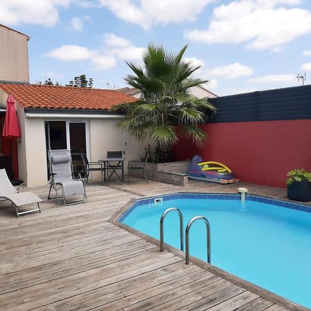 Studio Independant Chez L'Habitant Avec Piscine Et Cuisine Exterieures La Rochelle  Exterior foto