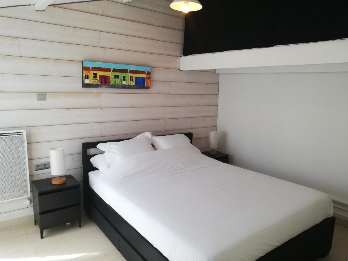 Studio Independant Chez L'Habitant Avec Piscine Et Cuisine Exterieures La Rochelle  Exterior foto