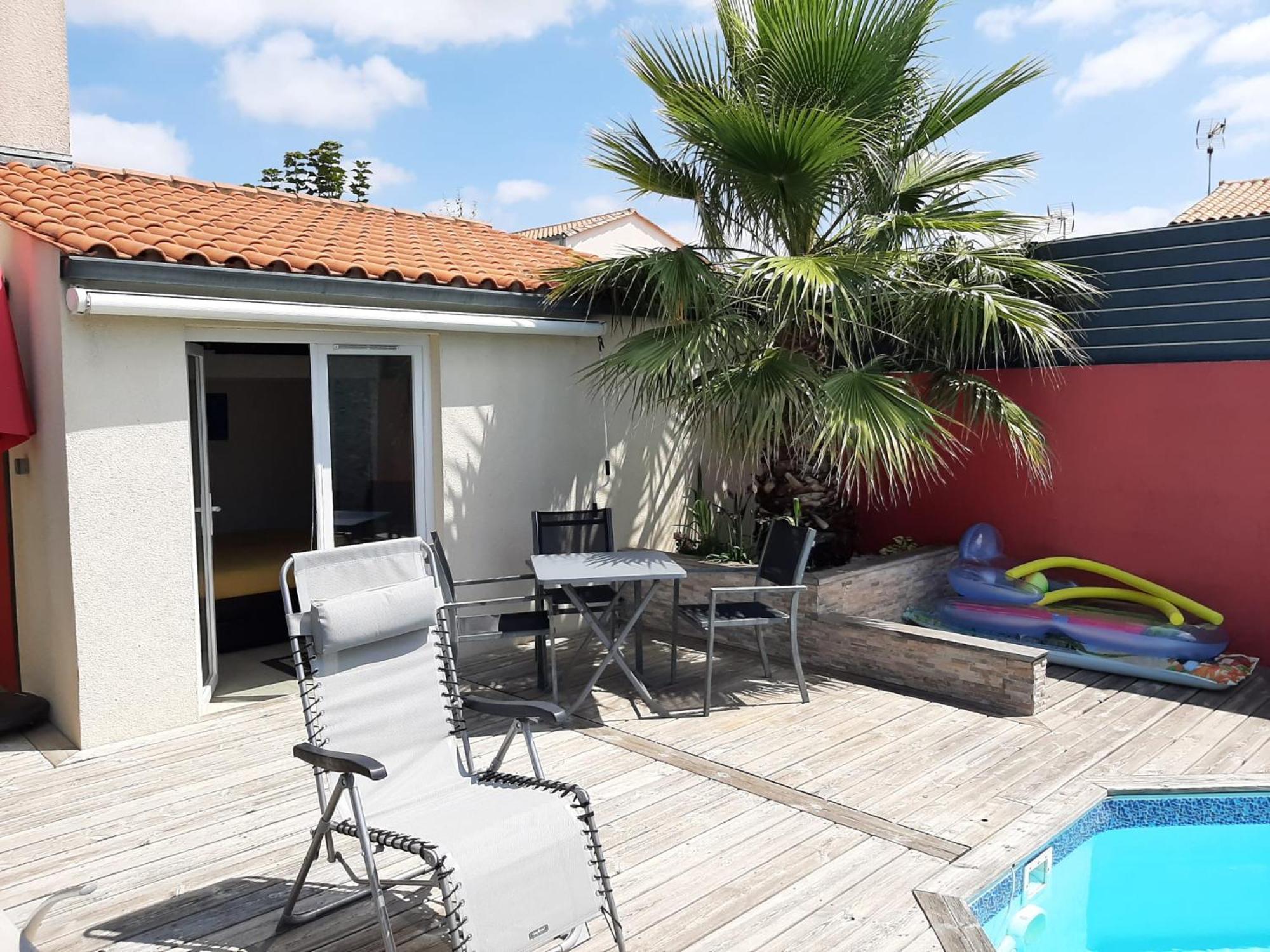 Studio Independant Chez L'Habitant Avec Piscine Et Cuisine Exterieures La Rochelle  Exterior foto